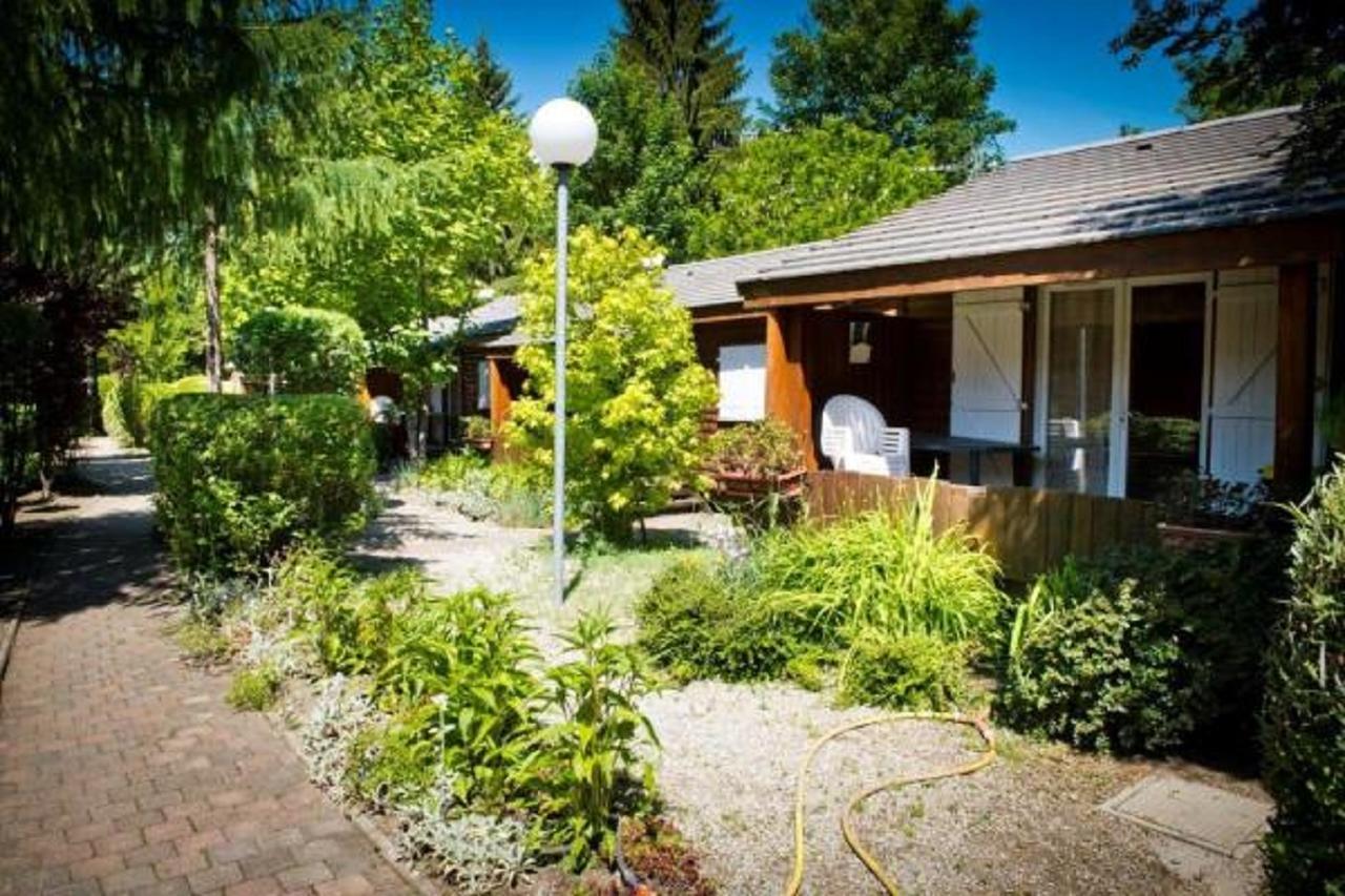 A La Rencontre Du Soleil - Camping Hotel Le Bourg-dʼOisans Eksteriør billede